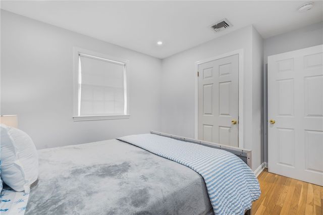 384 Valley Road, Middletown, RI 02842