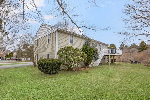 384 Valley Road, Middletown, RI 02842