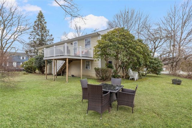 384 Valley Road, Middletown, RI 02842