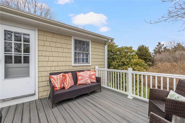 384 Valley Road, Middletown, RI 02842