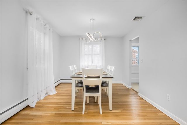 384 Valley Road, Middletown, RI 02842