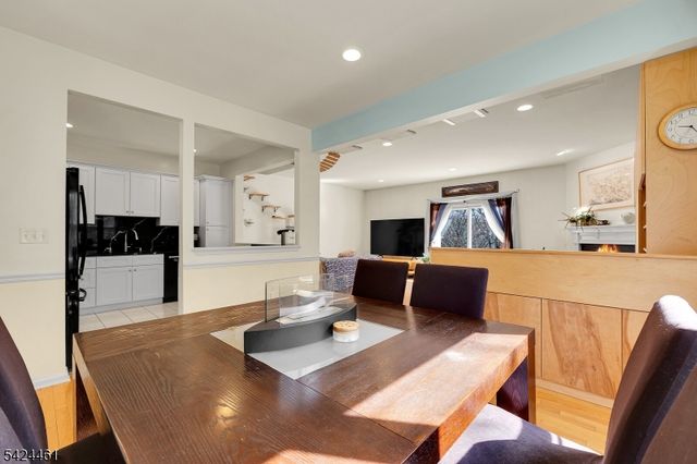 39 Autumn Ridge Rd, Parsippany-troy Hills Twp., NJ 07950