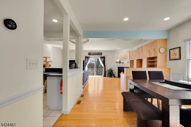 39 Autumn Ridge Rd, Parsippany-troy Hills Twp., NJ 07950