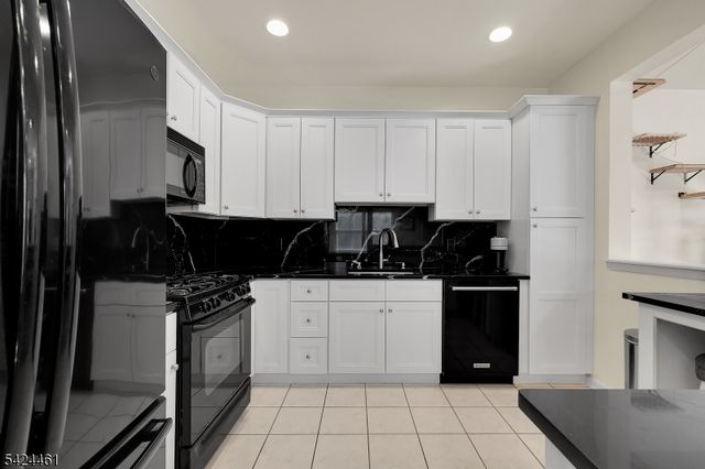 39 Autumn Ridge Rd, Parsippany-troy Hills Twp., NJ 07950