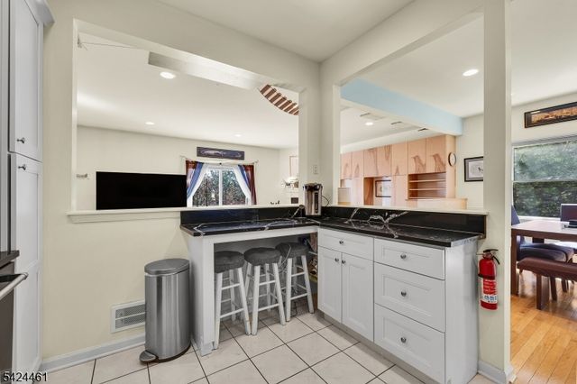 39 Autumn Ridge Rd, Parsippany-troy Hills Twp., NJ 07950