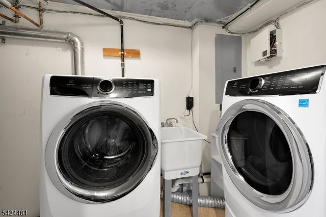 39 Autumn Ridge Rd, Parsippany-troy Hills Twp., NJ 07950