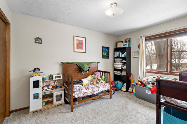 2805 Brookview Drive, Burnsville, MN 55337