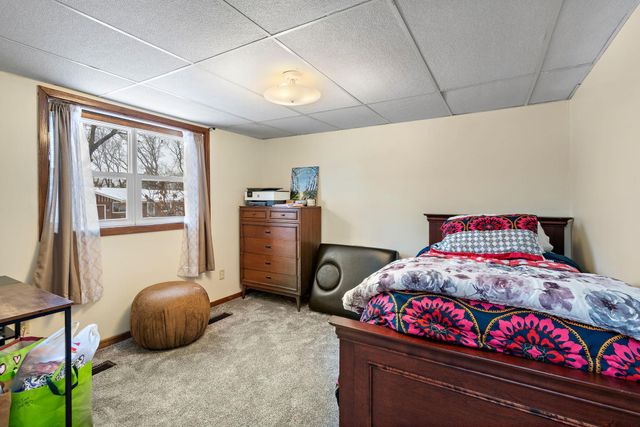 2805 Brookview Drive, Burnsville, MN 55337