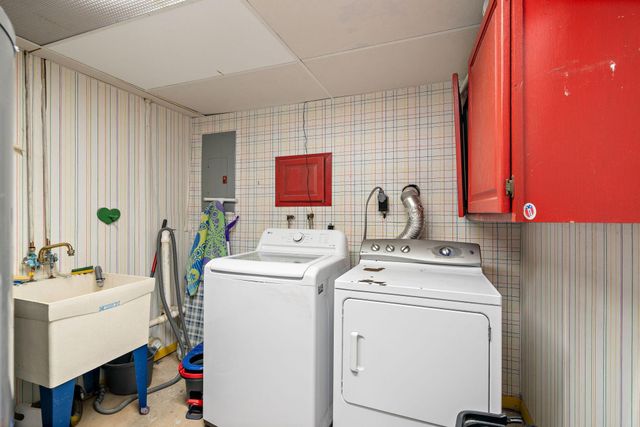 2805 Brookview Drive, Burnsville, MN 55337