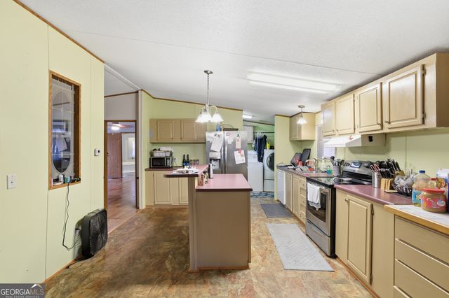 112 Laura Drive, Martin, GA 30557