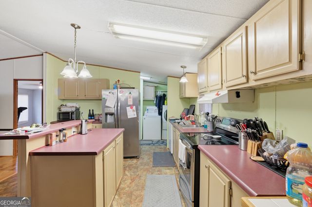 112 Laura Drive, Martin, GA 30557