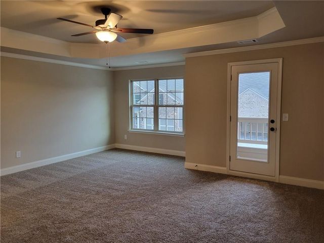 1066 Lakeview Oaks Court, Grayson, GA 30017