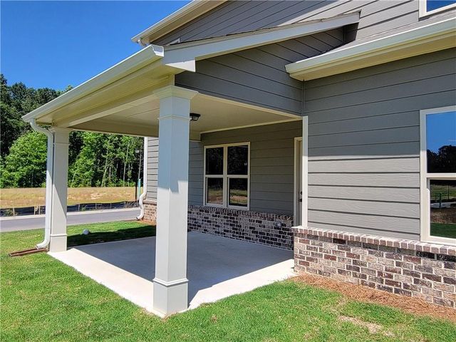 1066 Lakeview Oaks Court, Grayson, GA 30017