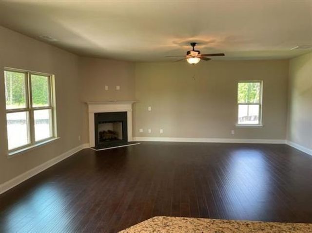 1066 Lakeview Oaks Court, Grayson, GA 30017