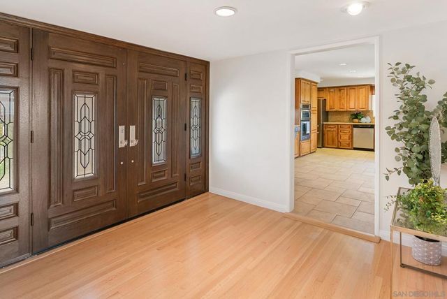 6359 Lambda Drive, San Diego, CA 92120