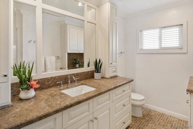 6359 Lambda Drive, San Diego, CA 92120