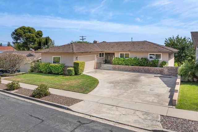 6359 Lambda Drive, San Diego, CA 92120