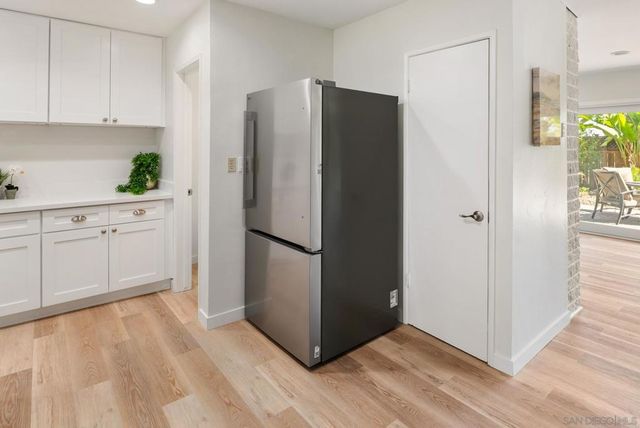 6359 Lambda Drive, San Diego, CA 92120
