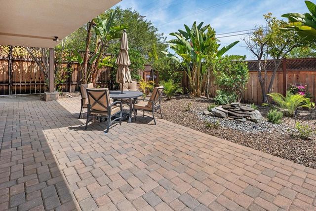 6359 Lambda Drive, San Diego, CA 92120