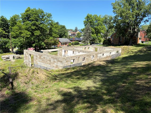 250 Hazel Kirk, Carroll Twp, PA 15063