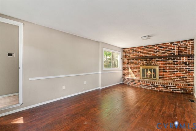 9404 Vantage Ct, Chesterfield, VA 23236