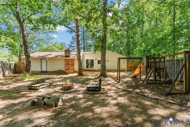 9404 Vantage Ct, Chesterfield, VA 23236