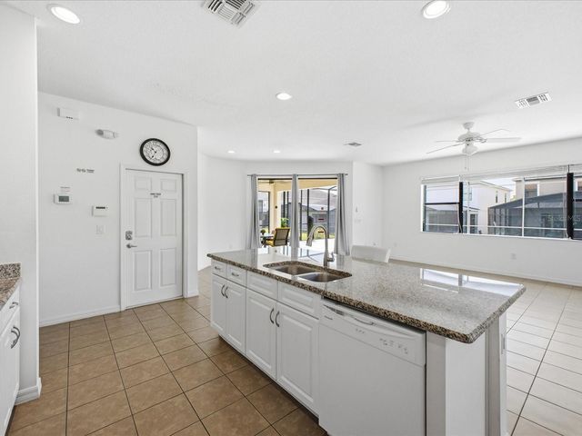 2621 ROSEMONT CIRCLE, Davenport, FL 33837