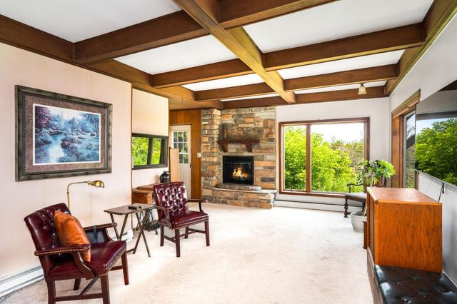 805 W 10th Street, Duluth, MN 55806