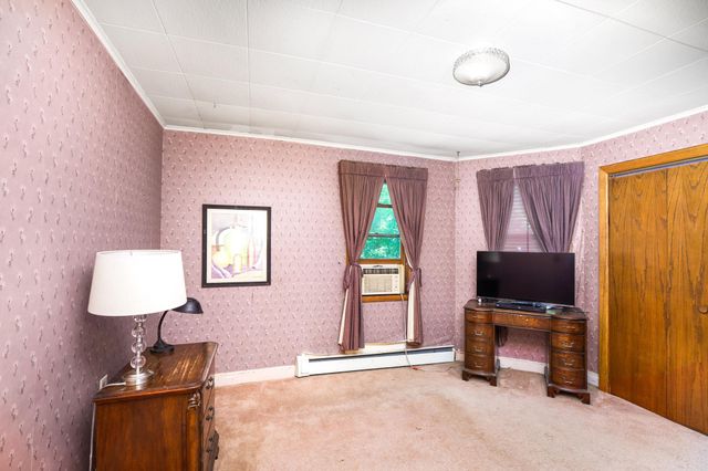 805 W 10th Street, Duluth, MN 55806