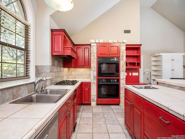 2342 FOUNTAIN WAY, San Antonio, TX 78248