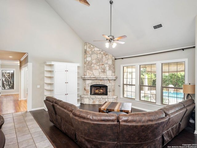2342 FOUNTAIN WAY, San Antonio, TX 78248