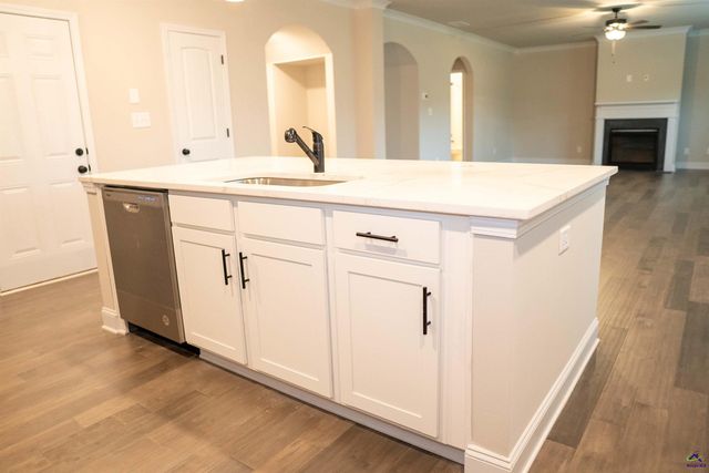 101 Chambers Creek Circle, Bonaire, GA 31005