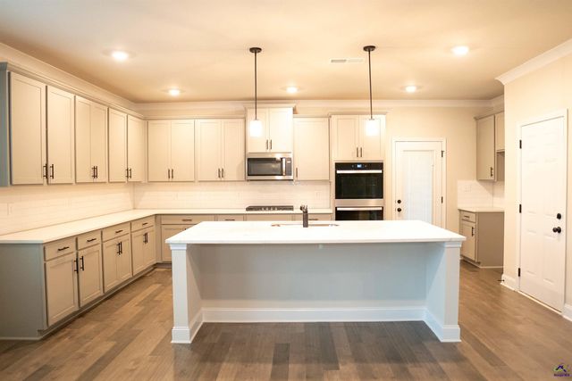 101 Chambers Creek Circle, Bonaire, GA 31005