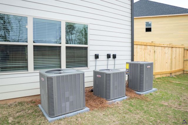 101 Chambers Creek Circle, Bonaire, GA 31005