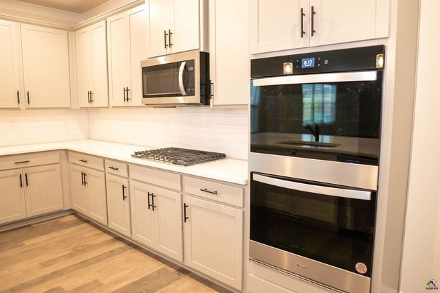 101 Chambers Creek Circle, Bonaire, GA 31005