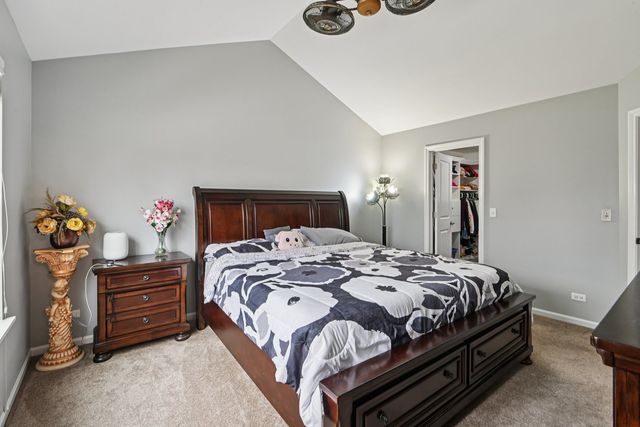 2125 Apple Hill Lane, Buffalo Grove, IL 60089