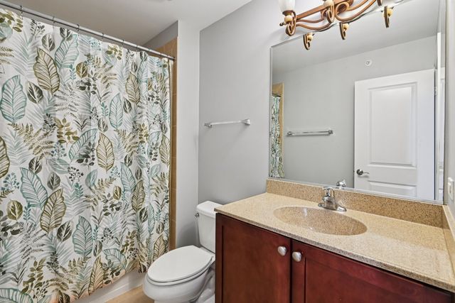 2125 Apple Hill Lane, Buffalo Grove, IL 60089