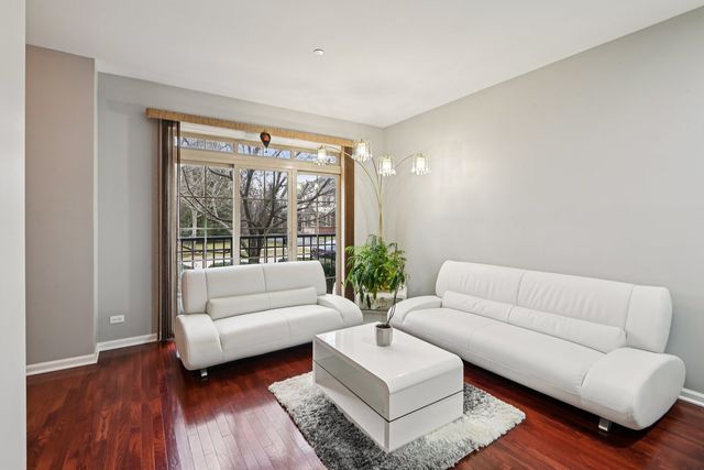 2125 Apple Hill Lane, Buffalo Grove, IL 60089