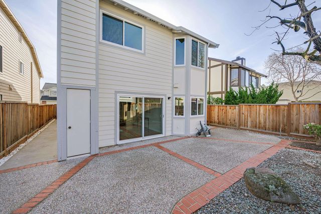 3673 Thrush Ter, Fremont, CA 94555