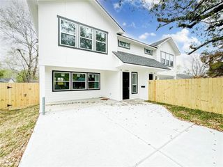 11514 Courtshire Road, Houston, TX 77076