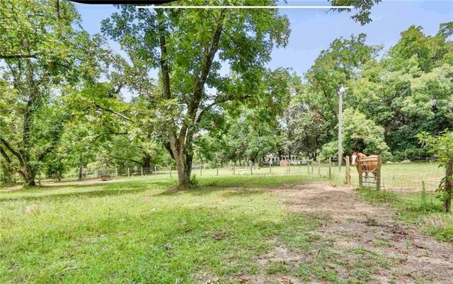 2524 E Mcintosh Road, Griffin, GA 30223