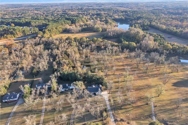 2524 E Mcintosh Road, Griffin, GA 30223