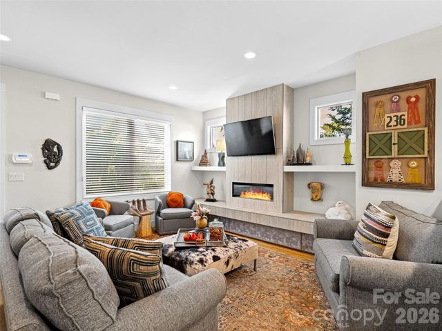 40 Overlook Road, Asheville, NC 28803