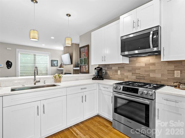 40 Overlook Road, Asheville, NC 28803