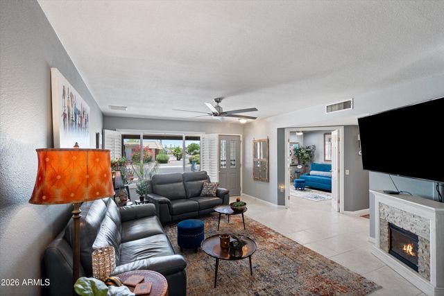 9329 W BRIARWOOD Circle N, Sun City, AZ 85351