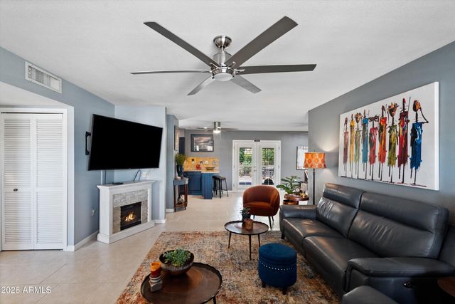 9329 W BRIARWOOD Circle N, Sun City, AZ 85351