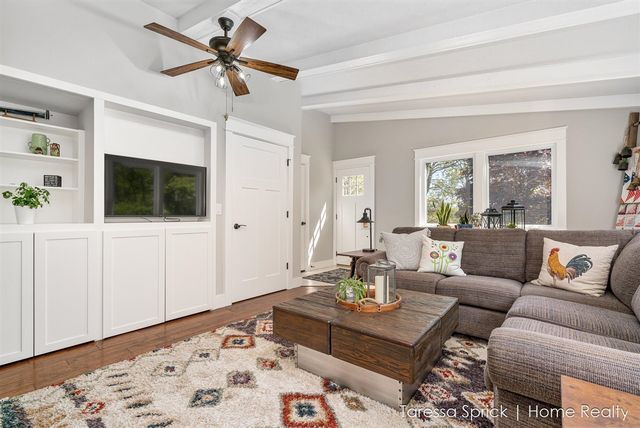 6375 Bauer Road, Hudsonville, MI 49426