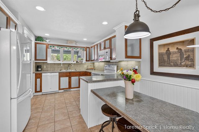 6375 Bauer Road, Hudsonville, MI 49426