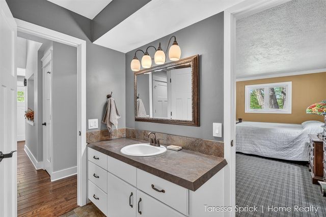 6375 Bauer Road, Hudsonville, MI 49426