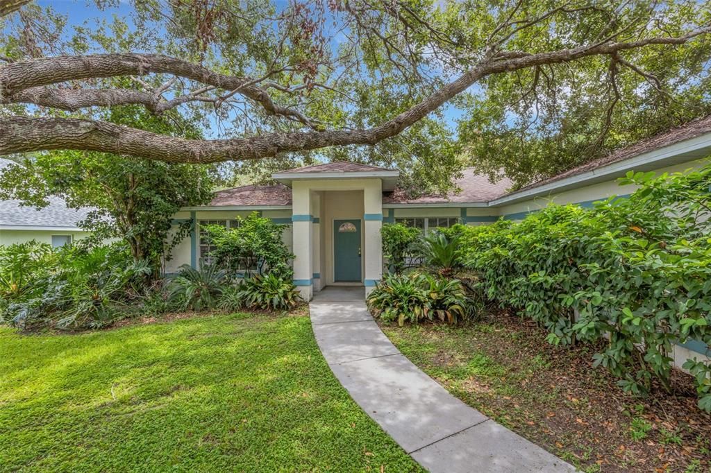 6434 LAURELWOOD DRIVE, Zephyrhills, FL 33542